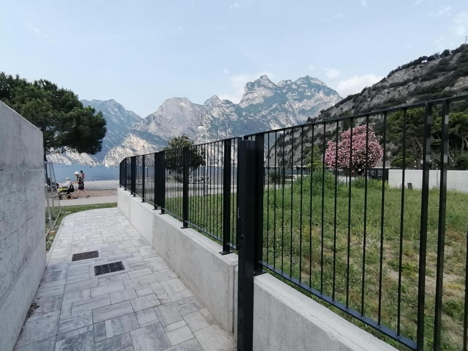 Torbole Lake Front トルボレ エクステリア 写真